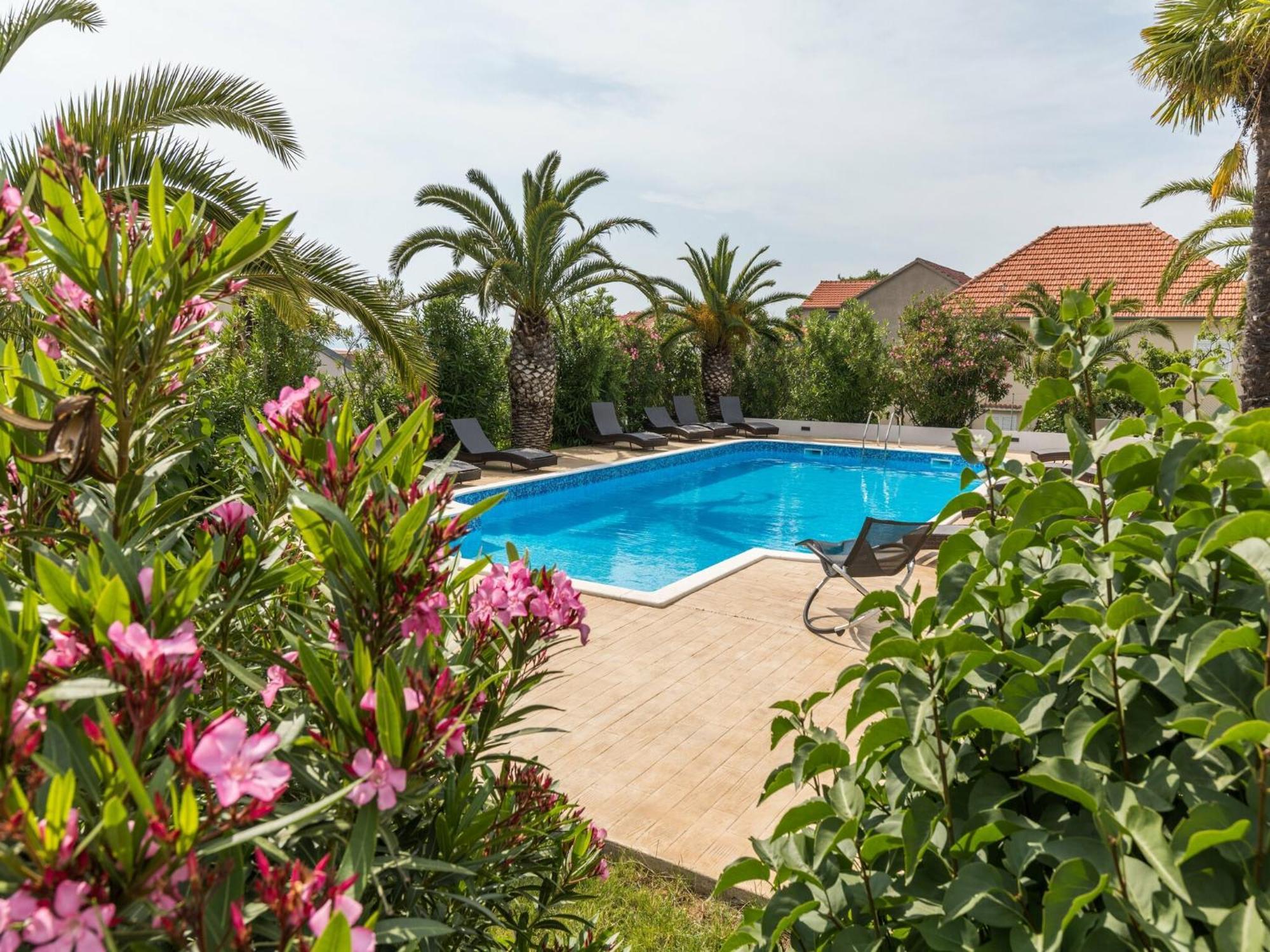 Scenic Holiday Home In Bibinje Near Sea エクステリア 写真
