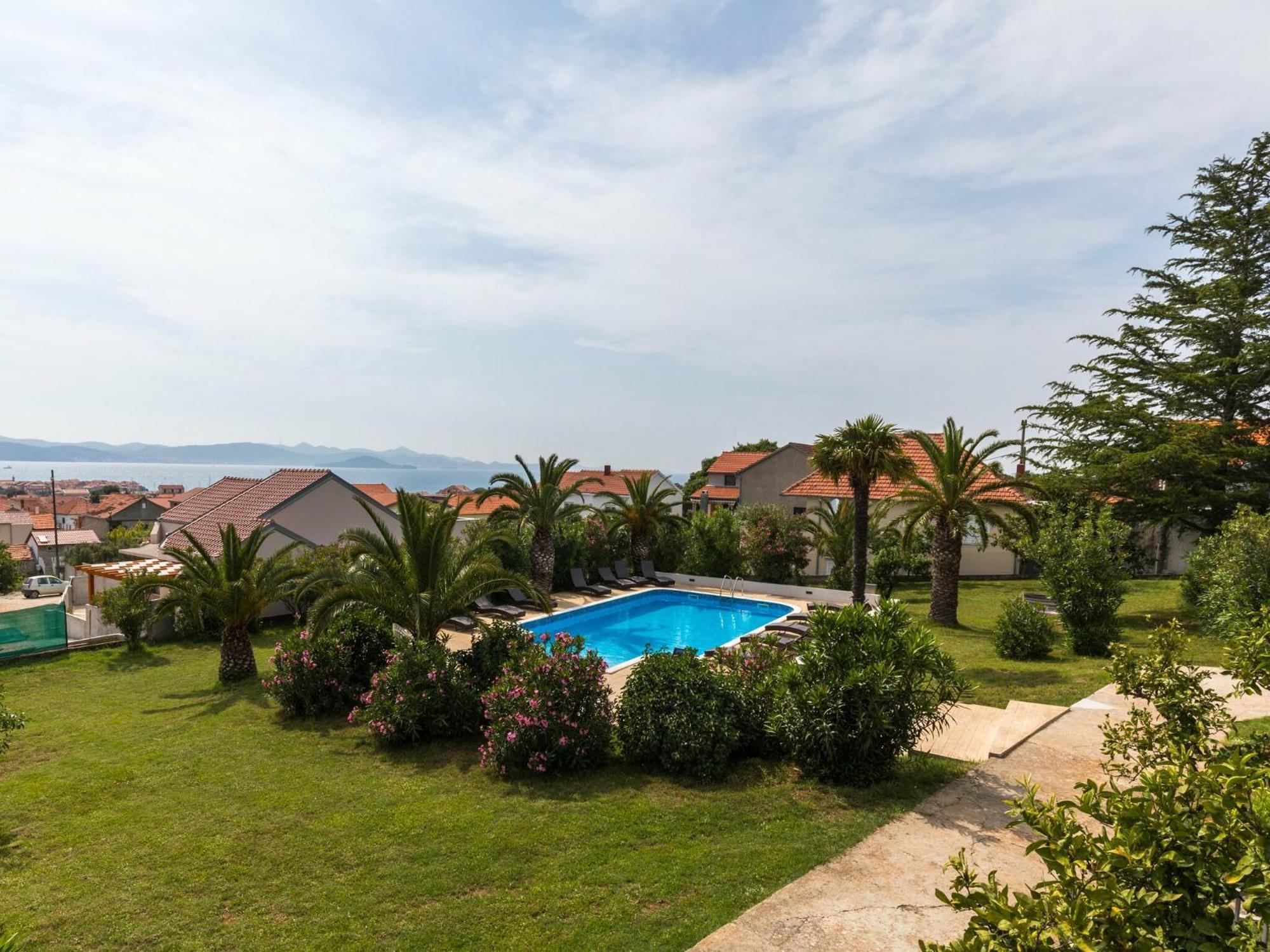 Scenic Holiday Home In Bibinje Near Sea エクステリア 写真