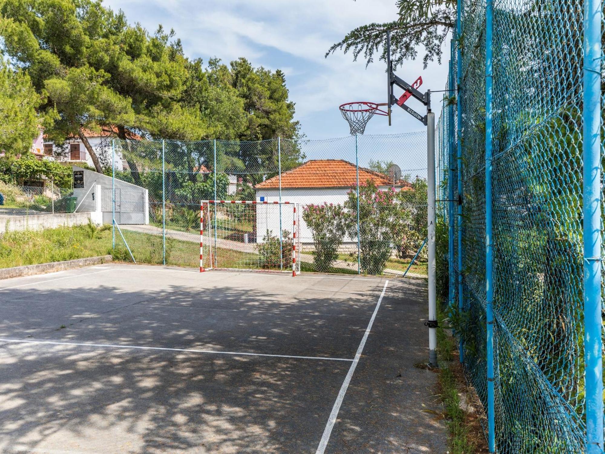 Scenic Holiday Home In Bibinje Near Sea エクステリア 写真