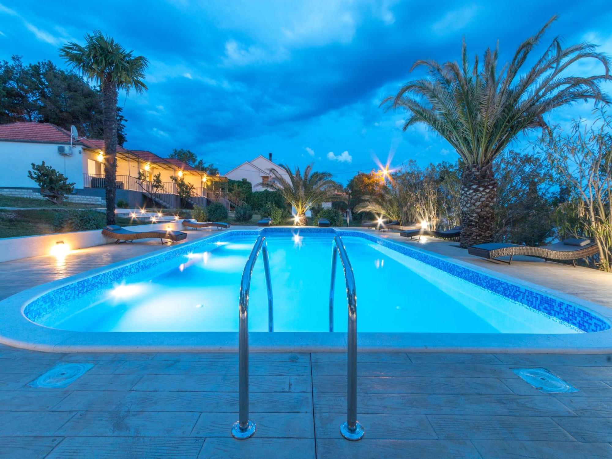 Scenic Holiday Home In Bibinje Near Sea エクステリア 写真